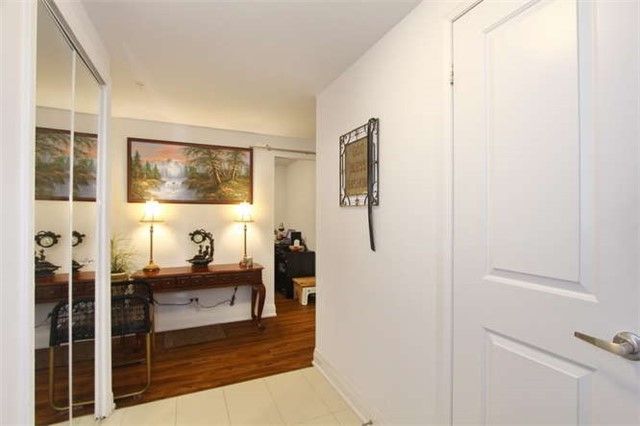 107 - 12 Woodstream Blvd, Vaughan, L4L 8C3 | Image 2