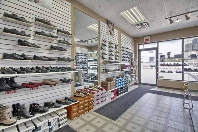 H - 9625 Yonge St, Richmond Hill, L4C5T2 | Image 3