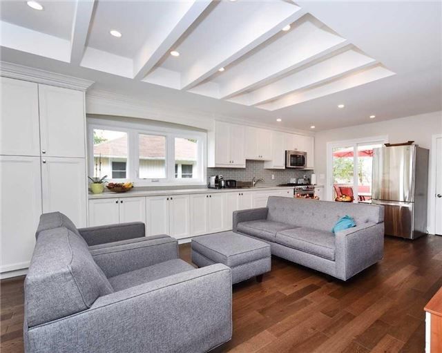 79 De La Salle Blvd, Georgina, L0E1L0 | Image 2