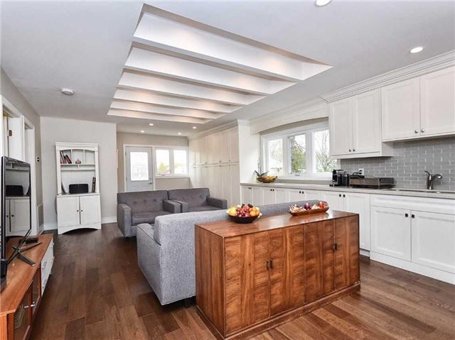 79 De La Salle Blvd, Georgina, L0E1L0 | Image 3