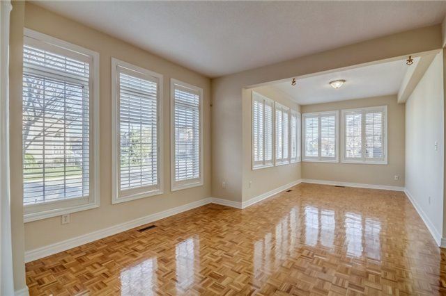 2 Sequoia Rd, Vaughan, L4H1W2 | Image 3