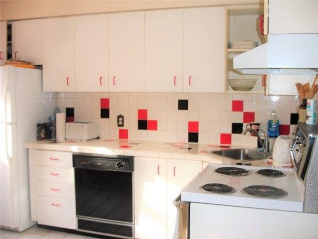 14 - 100 Henderson Ave, Markham, L3T2K8 | Image 3