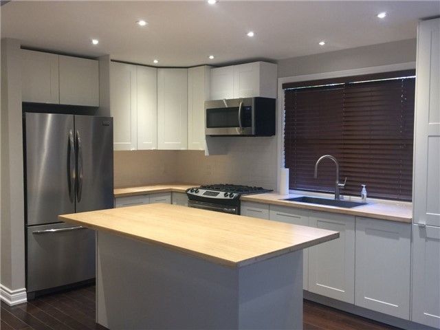 36 Farr Ave, East Gwillimbury, L0G1V0 | Image 2