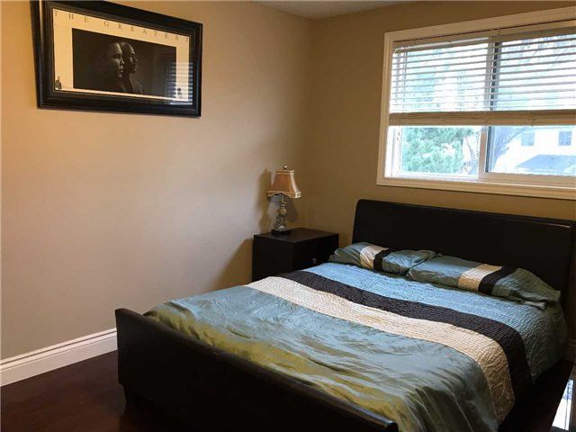 266 London Rd, Newmarket, L3Y6K8 | Image 2