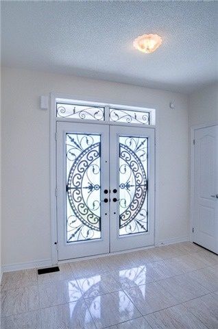 62 Rossini Dr, Richmond Hill, L4E0W3 | Image 2
