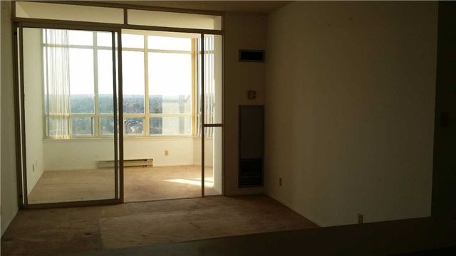 Ph6 - 22 Clarissa Dr, Richmond Hill, L4C9R6 | Image 3