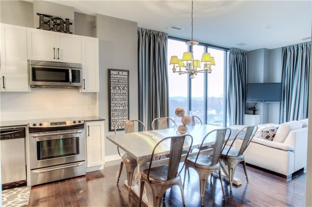 603 - 10376 Yonge St, Richmond Hill, L4C3B8 | Image 3