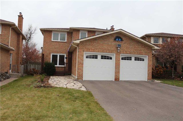 104 Houseman Cres, Richmond Hill, L4C7S5 | Image 2