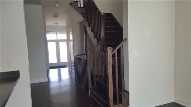 9 Dariole Dr, Richmond Hill, L4E0Z2 | Image 2