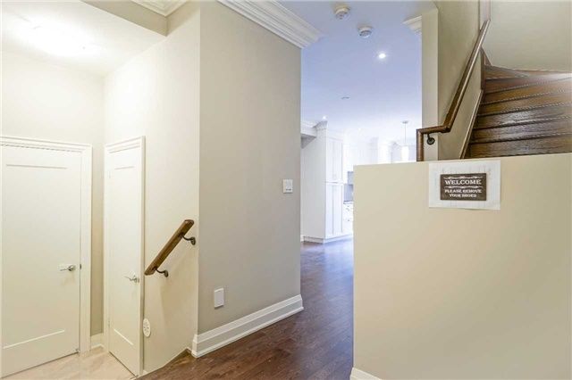 15 Dunton Lane, Richmond Hill, L4B0G4 | Image 3