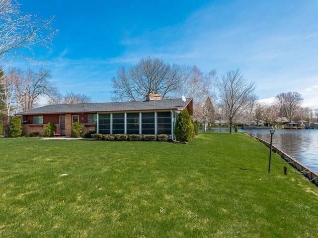 31 Villa Dr N, Georgina, L0E1N0 | Image 3