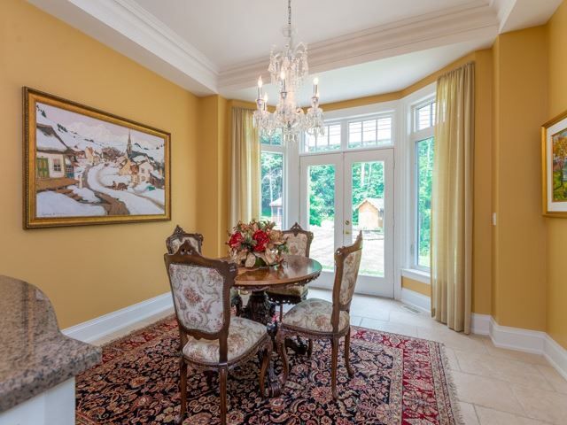 19 Glenhill Tr, Whitchurch-Stouffville, L4A1L9 | Image 3