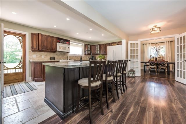 2196 Richard St, Innisfil, L9S 2C4 | Image 3