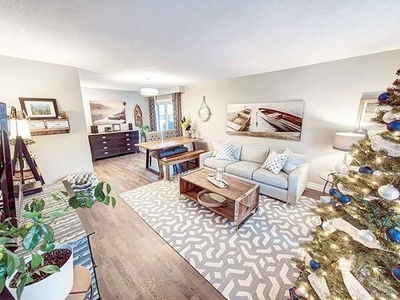 531 Newmarket St, East Gwillimbury - Holland Landing image-0-2
