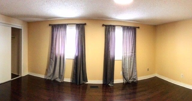 17 Old Wellington St, Markham, L3P5E3 | Image 2