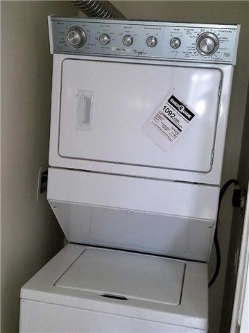 512 - 30 Dunsheath Way, Markham, L6B 0A3 | Image 2