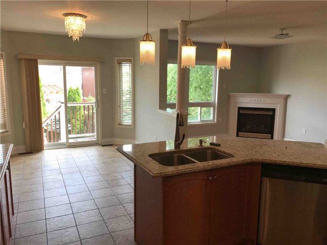 17 Durango Dr, Richmond Hill, L4S2W5 | Image 2