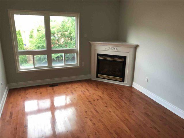 17 Durango Dr, Richmond Hill, L4S2W5 | Image 3