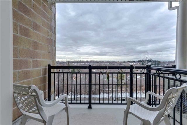 C26 - 26 Bruce St, Vaughan, L4L1J4 | Image 2