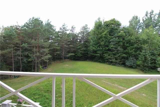 19 Wolf Run Crt, Whitchurch-Stouffville, L4A2L4 | Image 3