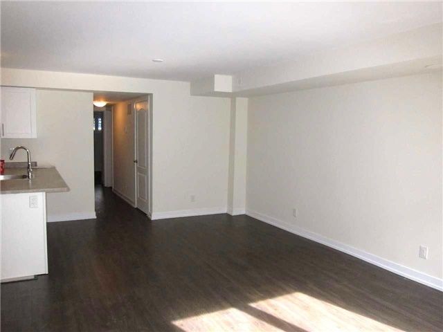 509 - 30 Dunsheath Way, Markham, L6B1N3 | Image 2