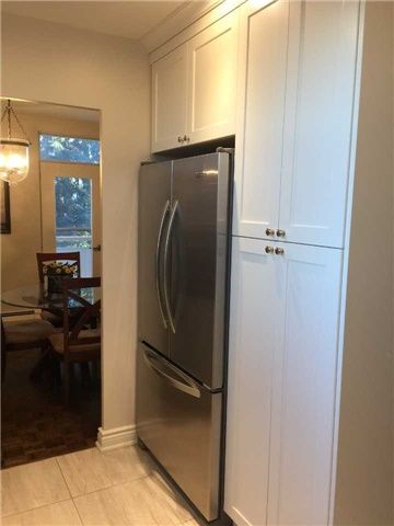 202 - 67 Richmond St, Richmond Hill, L4C3Y3 | Image 2