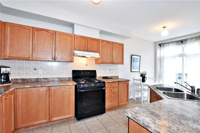 42 - 10 Post Oak Dr, Richmond Hill, L4E4H8 | Image 2