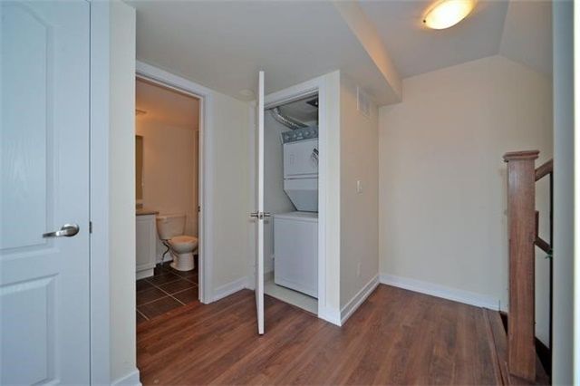 512 - 30 Dunsheath Way, Markham, L6B 0A3 | Image 2