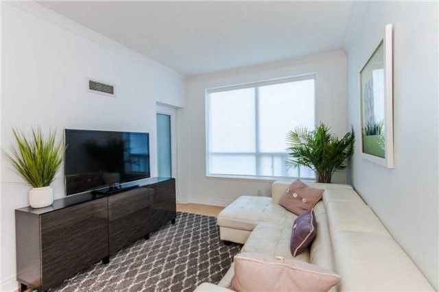 105 - 62 Suncrest Blvd, Markham, L3T7Y6 | Image 2