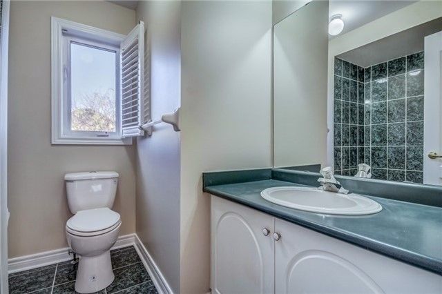 2 Sequoia Rd, Vaughan, L4H1W2 | Image 2