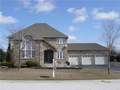 Detached House sold at 10 Farmcrest Court, King, Ontario, L0G1N0 - Nobleton - MLS: N4081042