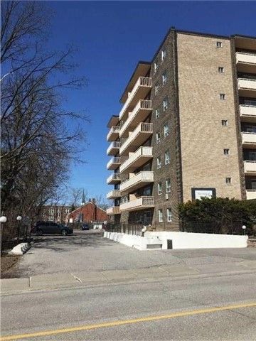 706 - 67 Richmond St, Richmond Hill, L4C3Y3 | Image 3