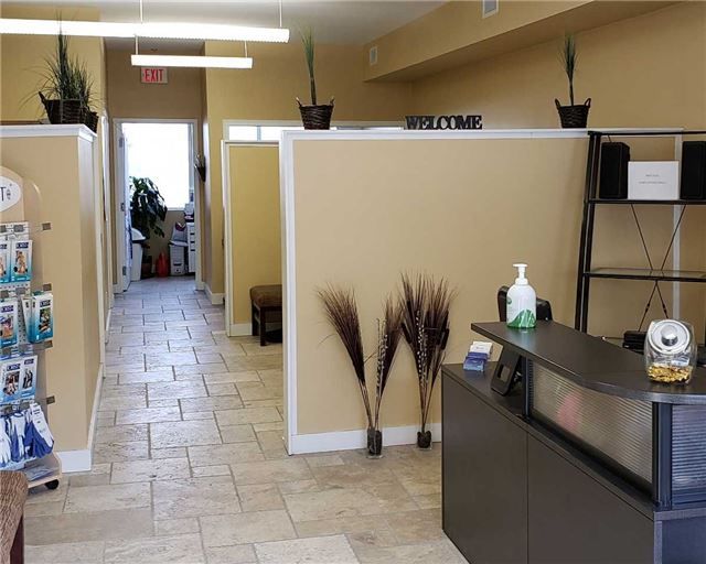 20 - 16945 Leslie St, Newmarket, L3Y9A2 | Image 2