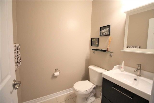 104 Grand Trunk Ave, Vaughan, L6A0Y3 | Image 2