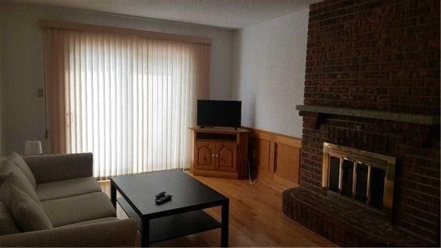 31 Spanhouse Cres E, Markham, L3R4E2 | Image 3