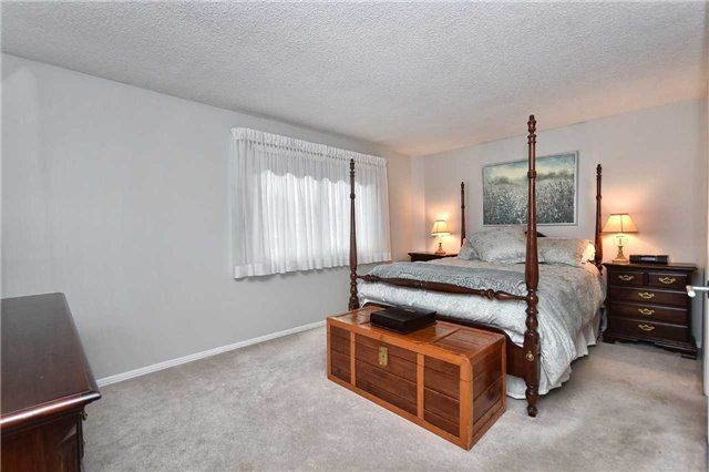 153 Willowbrook Rd, Markham, L3T5P4 | Image 3