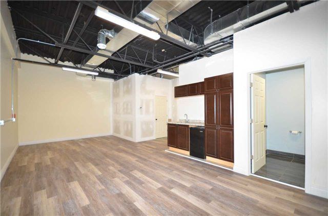 13B - 16945 Leslie St, Newmarket, L3Y9A2 | Image 3