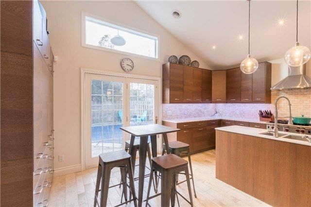 227 Second St, Whitchurch-Stouffville, L4A1B9 | Image 2