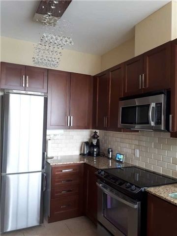 Ph707 - 10376 Yonge St, Richmond Hill, L4C3B8 | Image 2