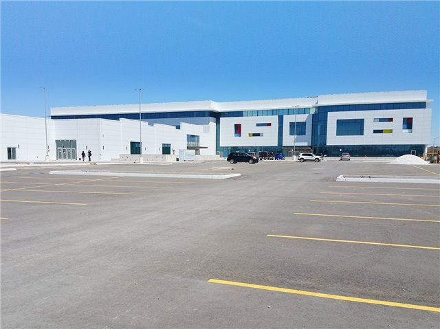 1Fc12 - 9390 Woodbine Ave, Markham, L6C 0M5 | Image 2