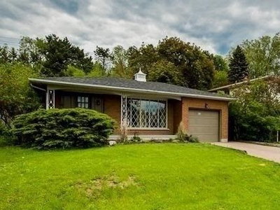 Detached House leased at 32 Blue Spruce Lane, Markham, Ontario, L3T3W9 - Royal Orchard - MLS: N4117391
