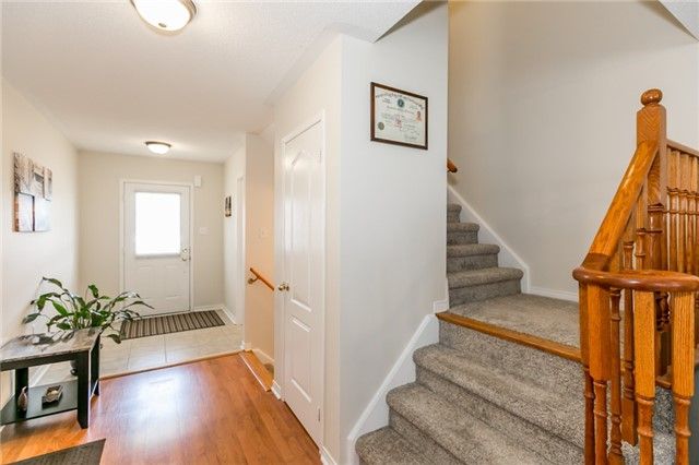 32 Admiral Cres, Essa, L0M1B4 | Image 3