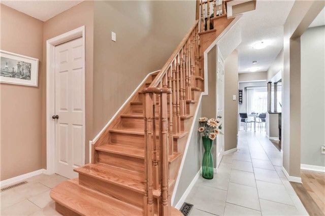 23 Heatherton Way, Vaughan, L4J3E6 | Image 3