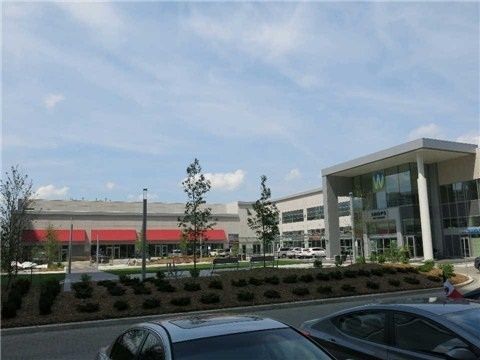 216 - 7181 Yonge St, Markham, L3T0C7 | Image 2