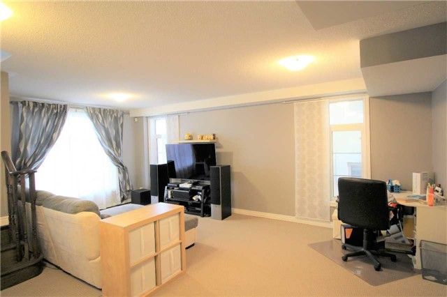 104 Grand Trunk Ave, Vaughan, L6A0Y3 | Image 3