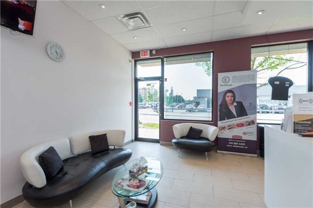 106 - 10376 Yonge St N, Richmond Hill, L4C3B8 | Image 3