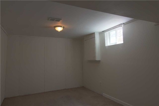 281 Kerrybrook Dr, Richmond Hill, L4C3R2 | Image 3