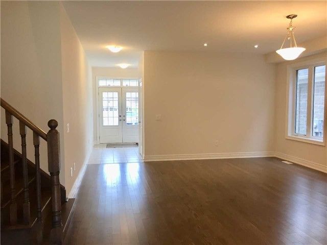 3 Jericho Ave, Georgina, L4P 0G9 | Image 3