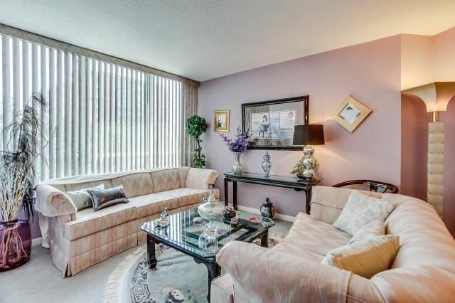 406 - 120 Promenade Circ, Vaughan, L4J7W9 | Image 3