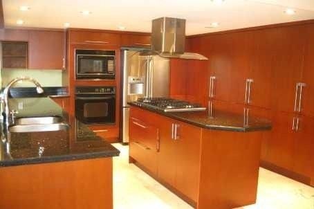 Lower L - 60 Cranberry Lane, Aurora, L4G5Z1 | Image 3